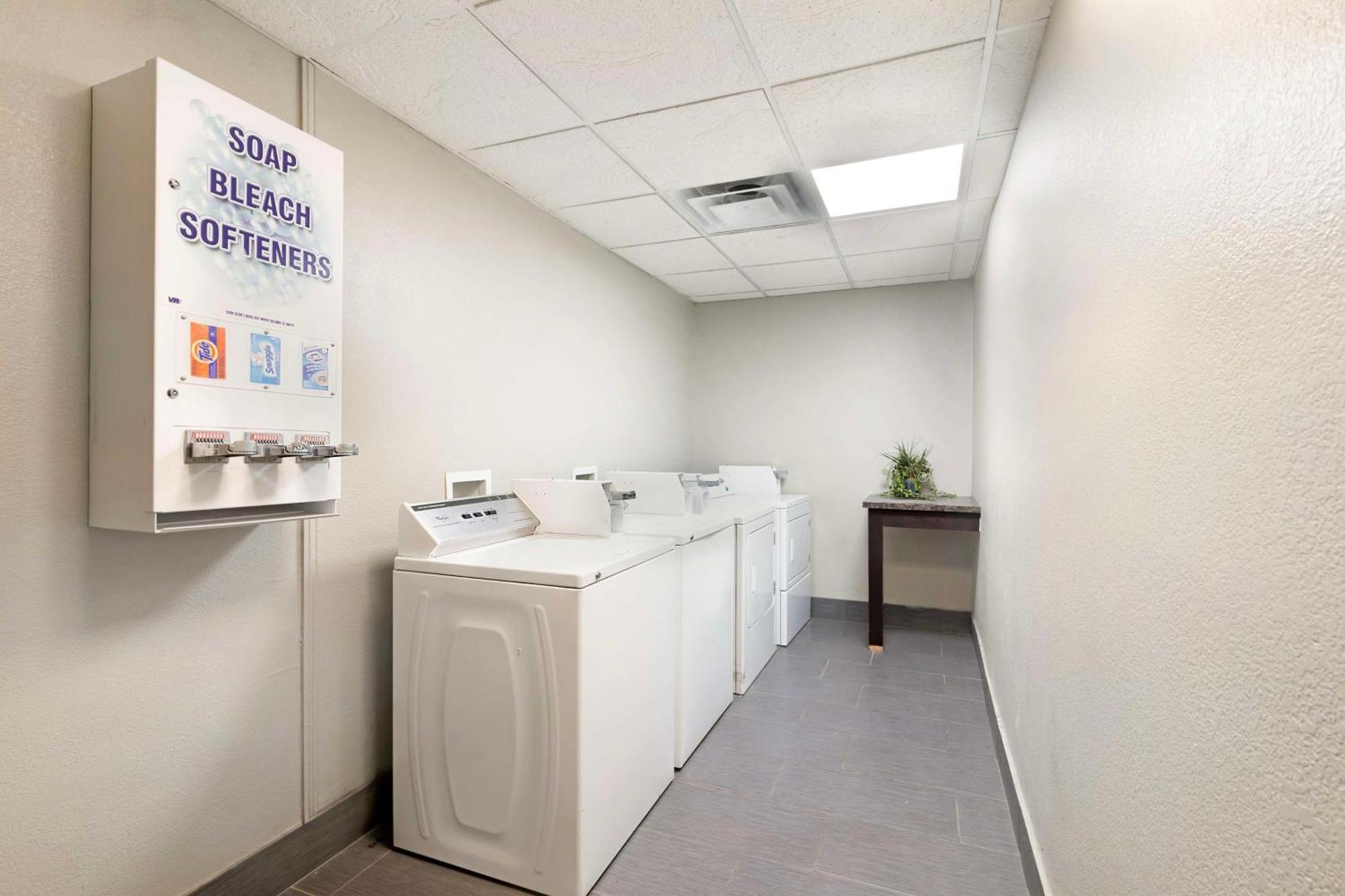 Best Western Savannah Airport Inn & Suites Pooler Luaran gambar